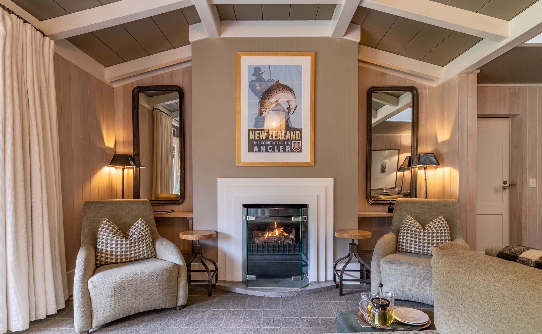 Lodge Suite with Fireplace